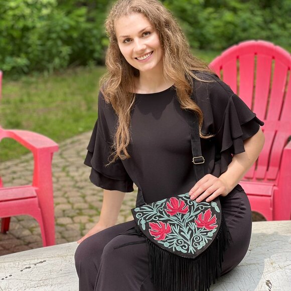 Red and Green Suede Fringed Purse Crossbody Bag - Picture 4 of 6